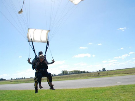 Tandem-Skydiving-Jump