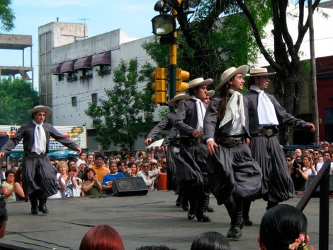 San-Telmo-and-Mataderos-Market-Tour