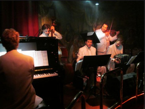 Rojo-Tango-Hotel-Faena